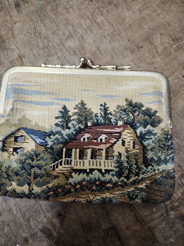 Vintage Tapestry Kiss Lock Closure Purse