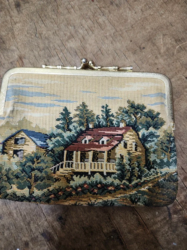 Vintage Tapestry Kiss Lock Closure Purse thumbnail