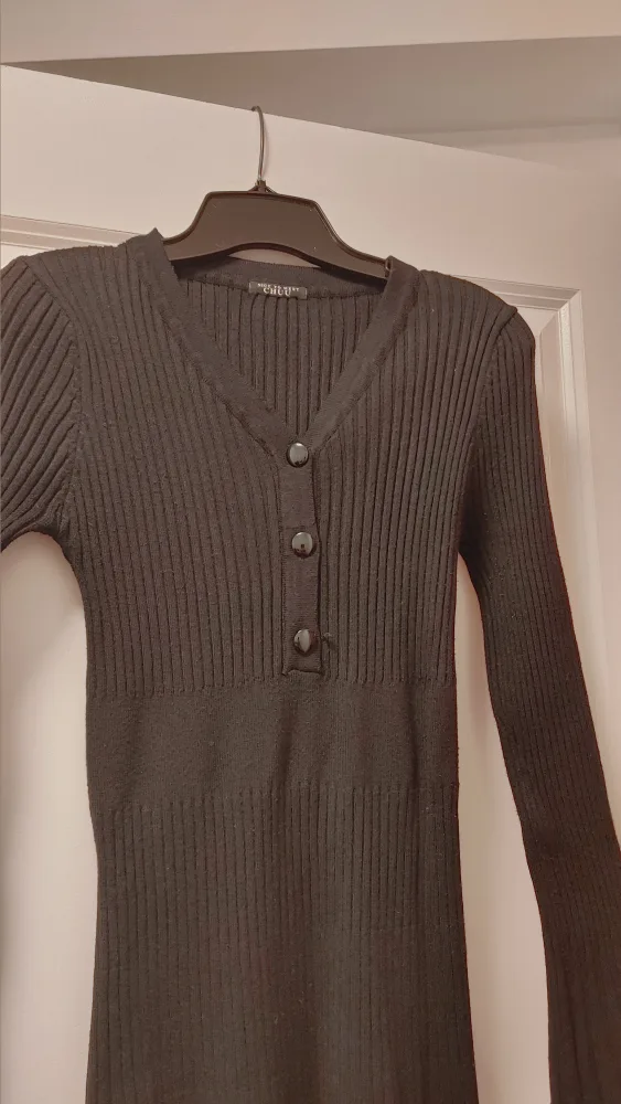 Black Ribbed Dress size Medium image indicator(3)