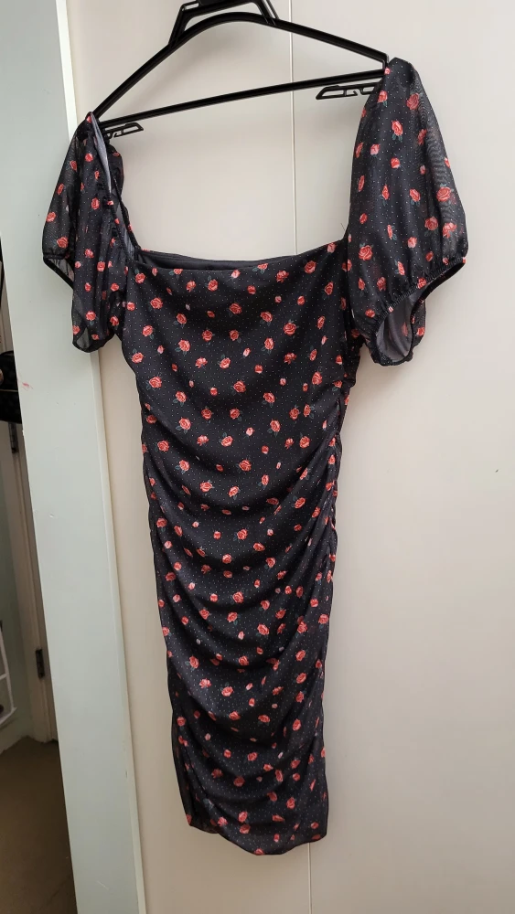 Assorted Women's Clothing - photo 3