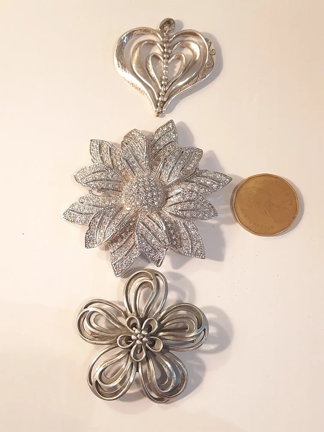 Vintage Ciro,Barkley and pewter brooch pensants - Set of 3 image indicator(6)