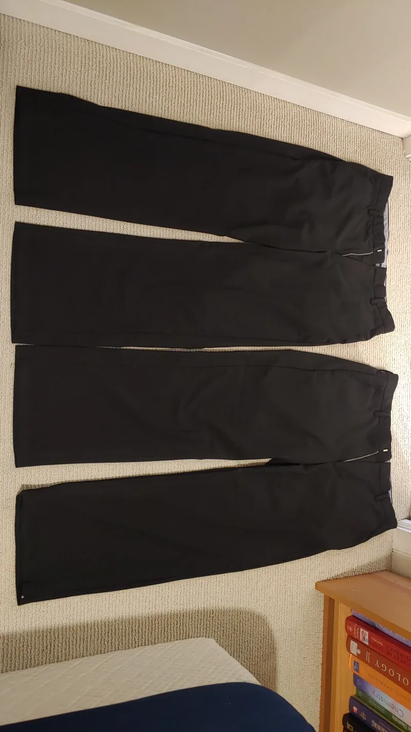 GAP Straight Fit Black Pants 34x32 image indicator(2)
