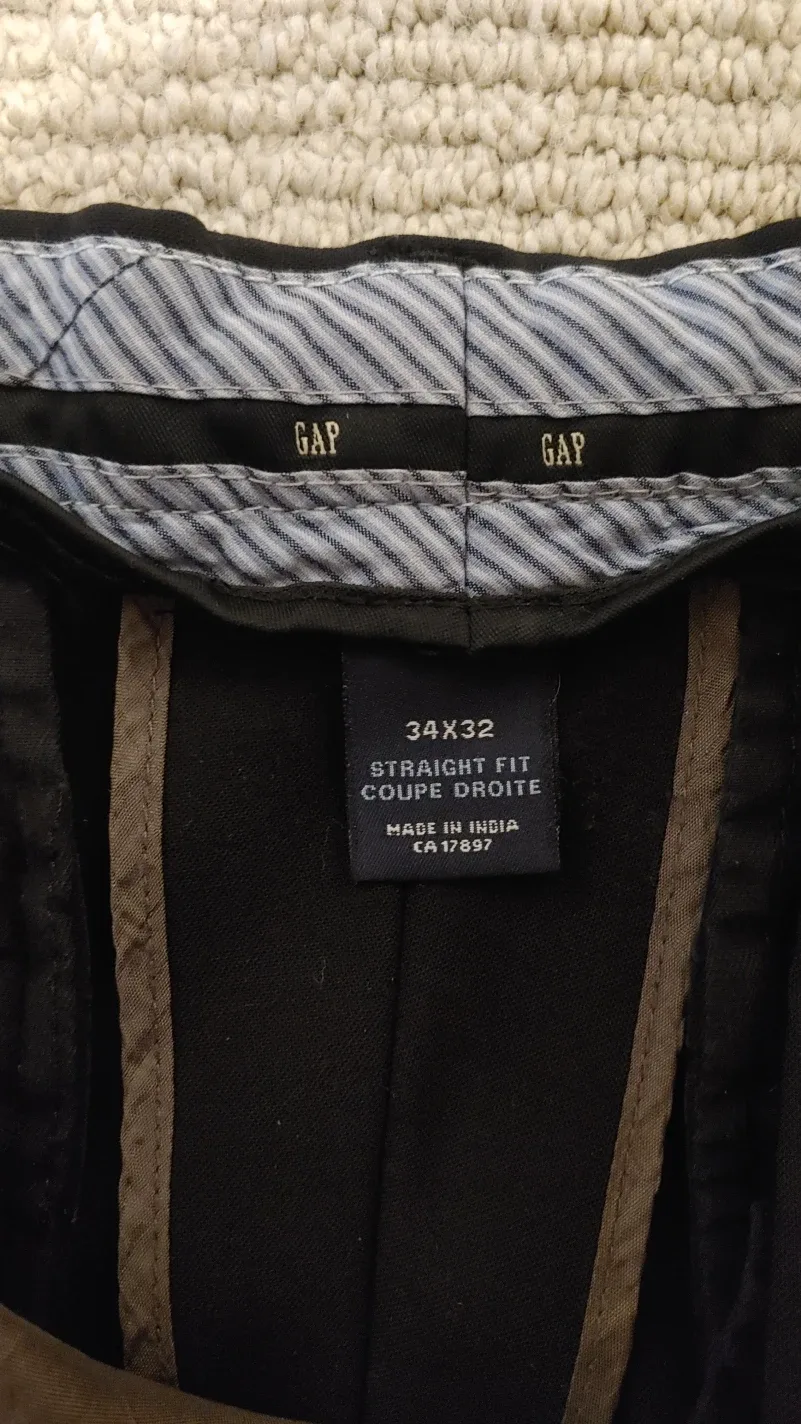 GAP Straight Fit Black Pants 34x32 image indicator(3)