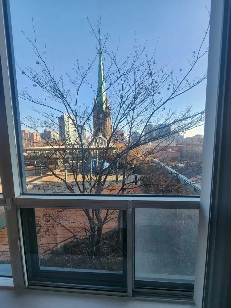 Downtown Room King St December 1st image indicator(7)