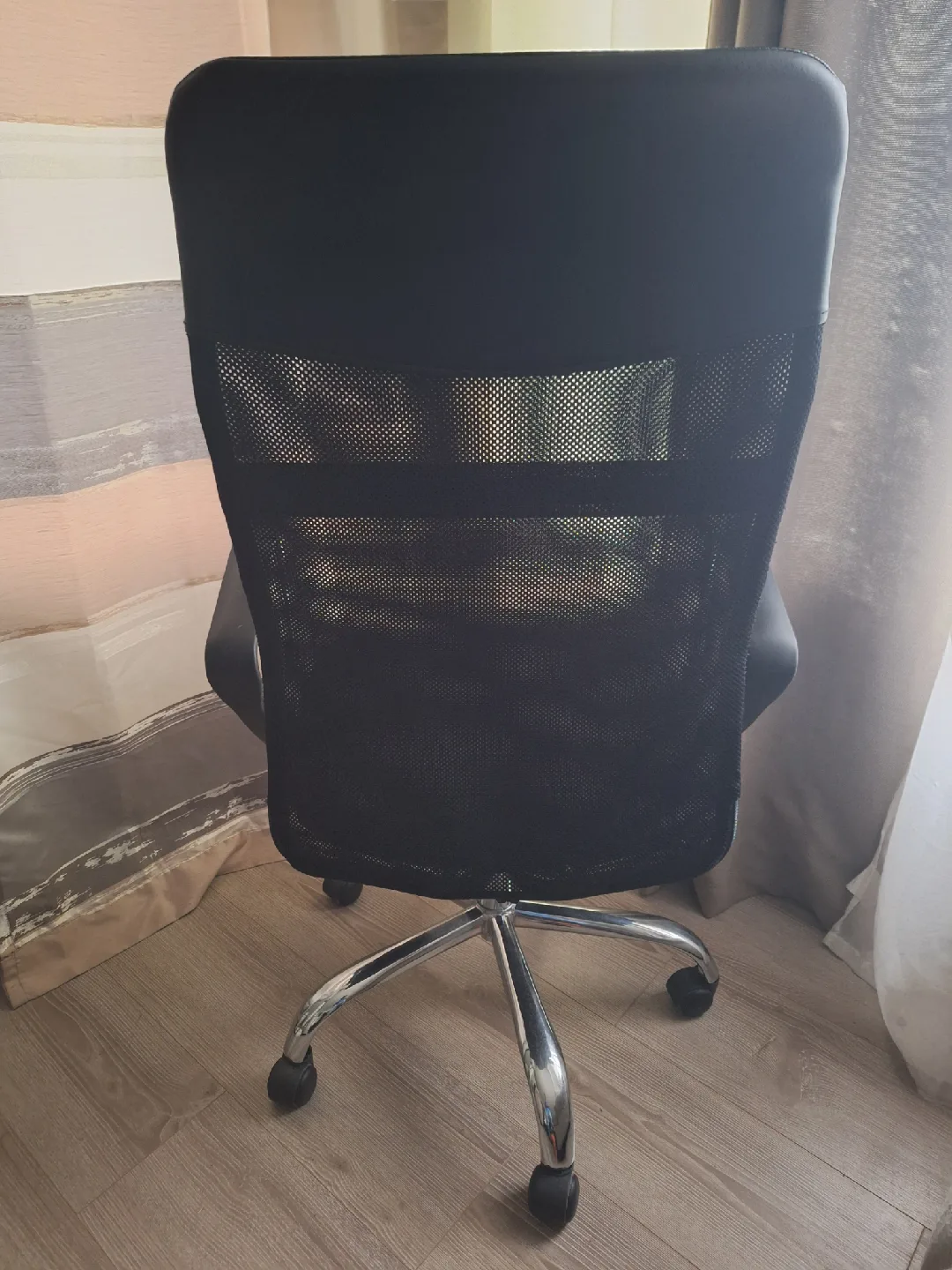 Black Office Chair image indicator(4)