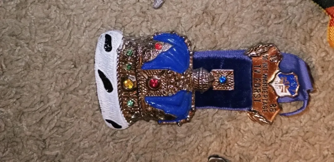 Vintage German Forst TV Wanderage Medal