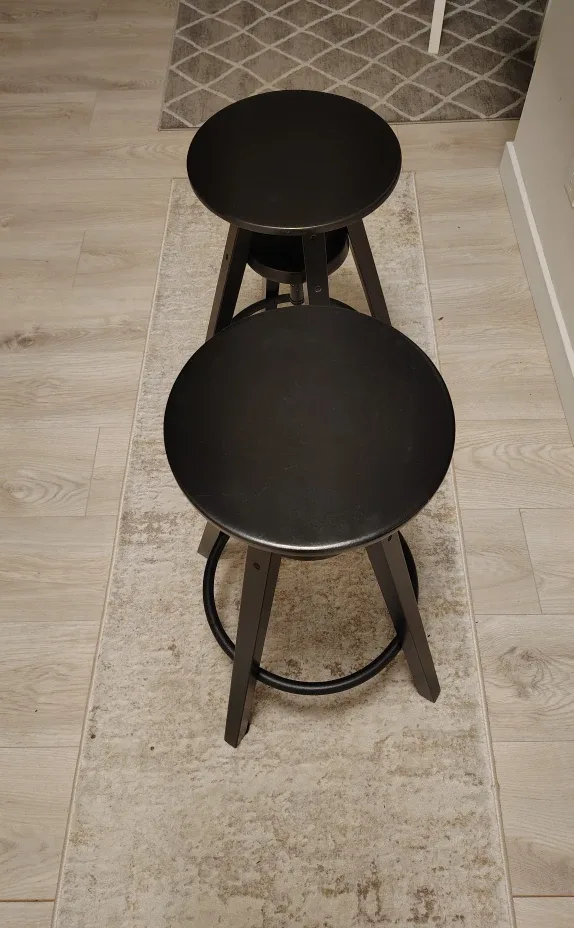 Set of 2 Black Bar Stools - Ikea Dalfred image indicator(2)
