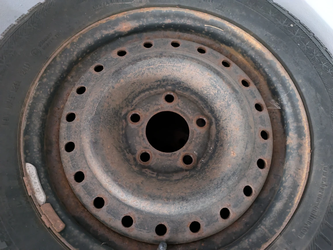 Set of 4 Winter Tires 195/65 R15 - photo 4