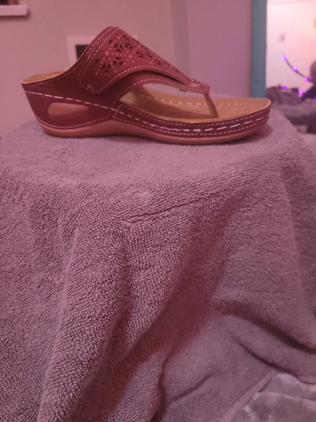 Sandals Size 61/2 image indicator(4)