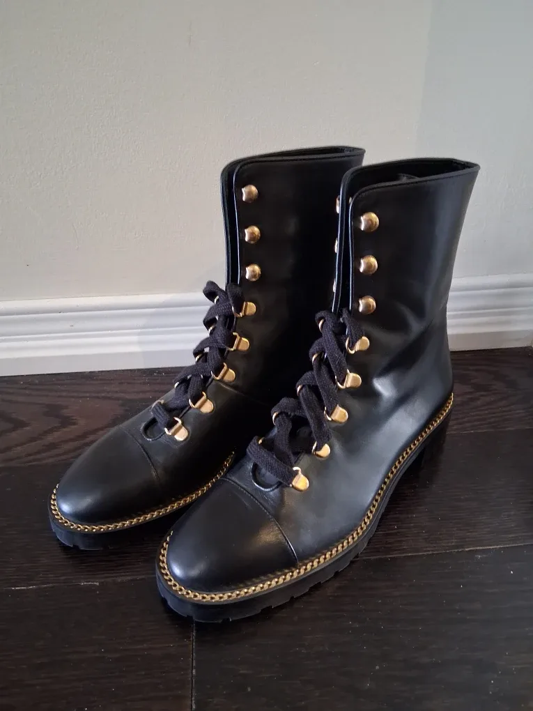 Stuart Weitzman Black Leather Boots - Size 7 image indicator(4)