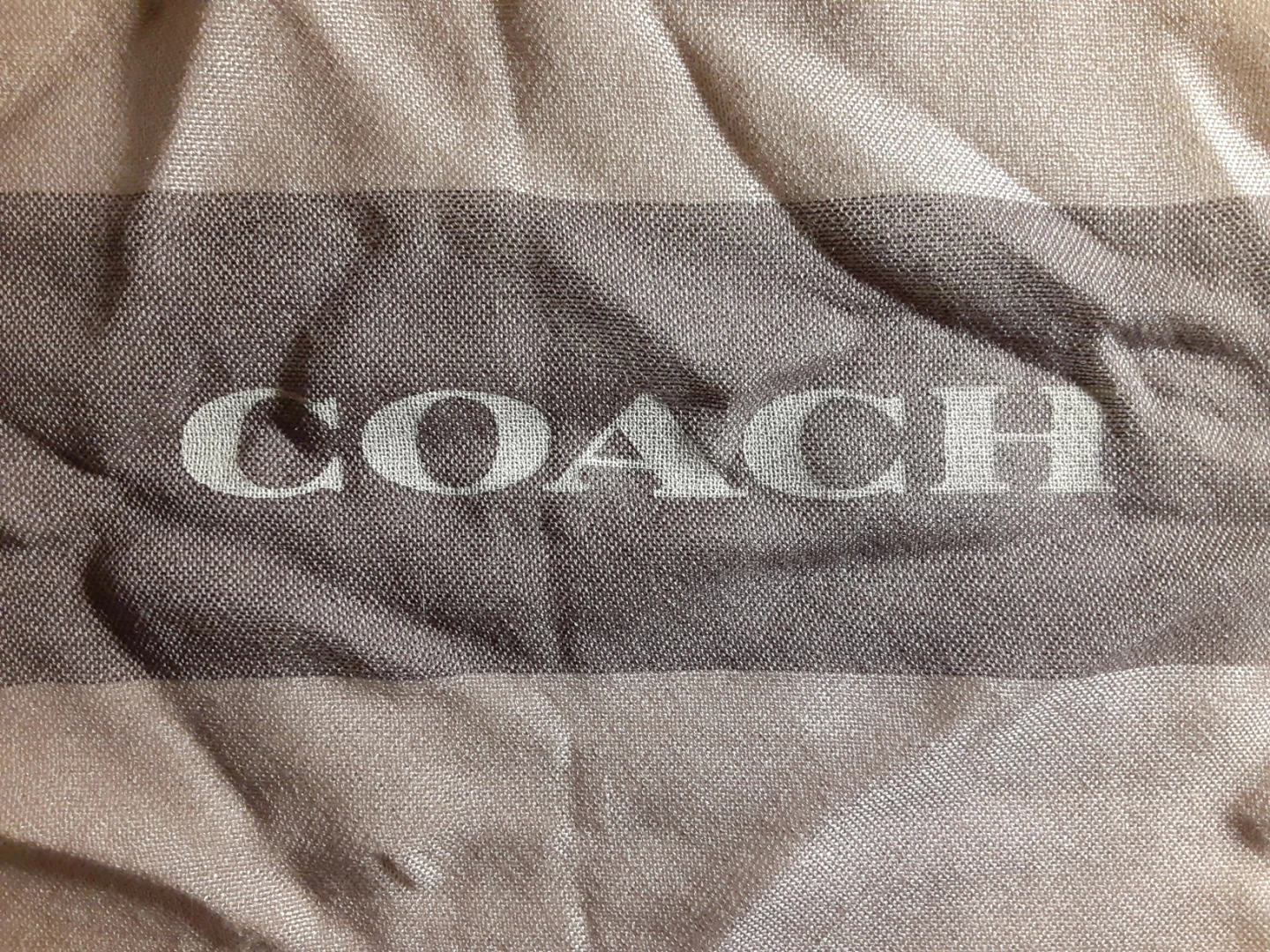(-) Coach - Square Plaid Scarf | S: 44"x44"(-)