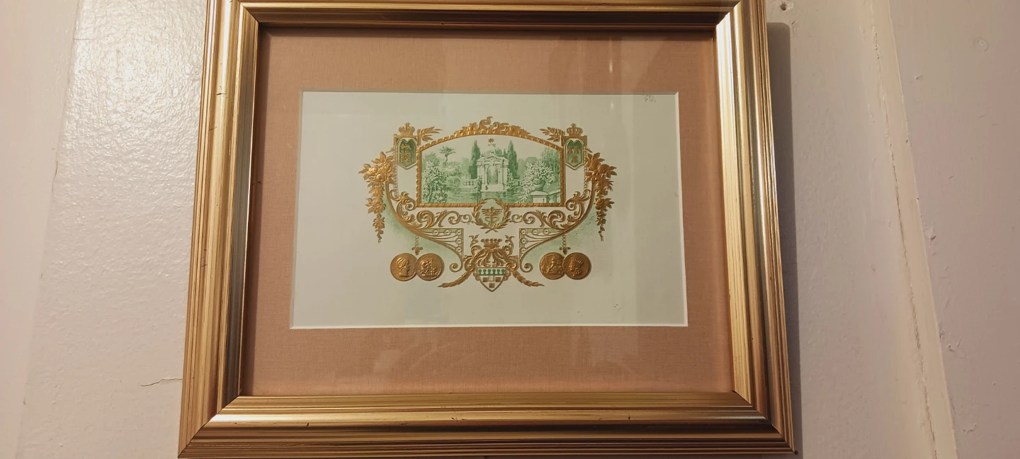 Beautiful Vintage Framed Wall Decor - photo 3