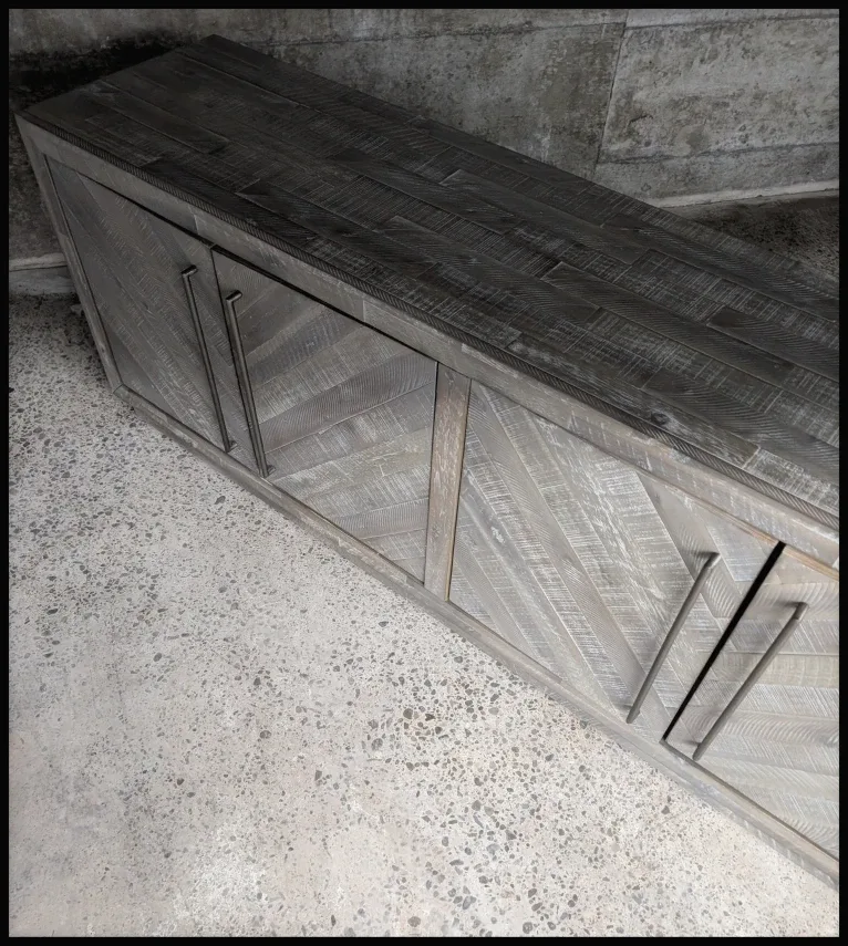 Urban Barn Media Unit image indicator(2)