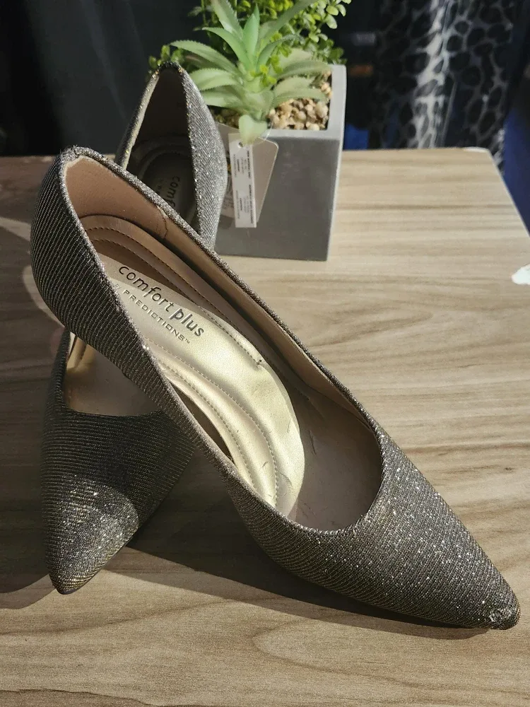 Comfort Plus Predictions Heels - Size 7 image indicator(3)