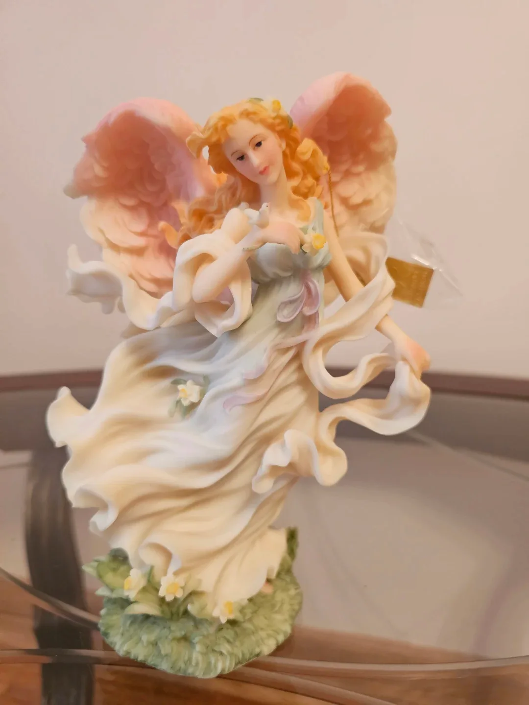 Seraphim Classics Victoria Embrace Life Figurine image indicator(2)