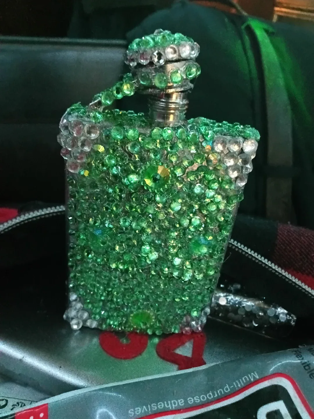 Decorative Rhinestone Flask - Green image indicator(3)