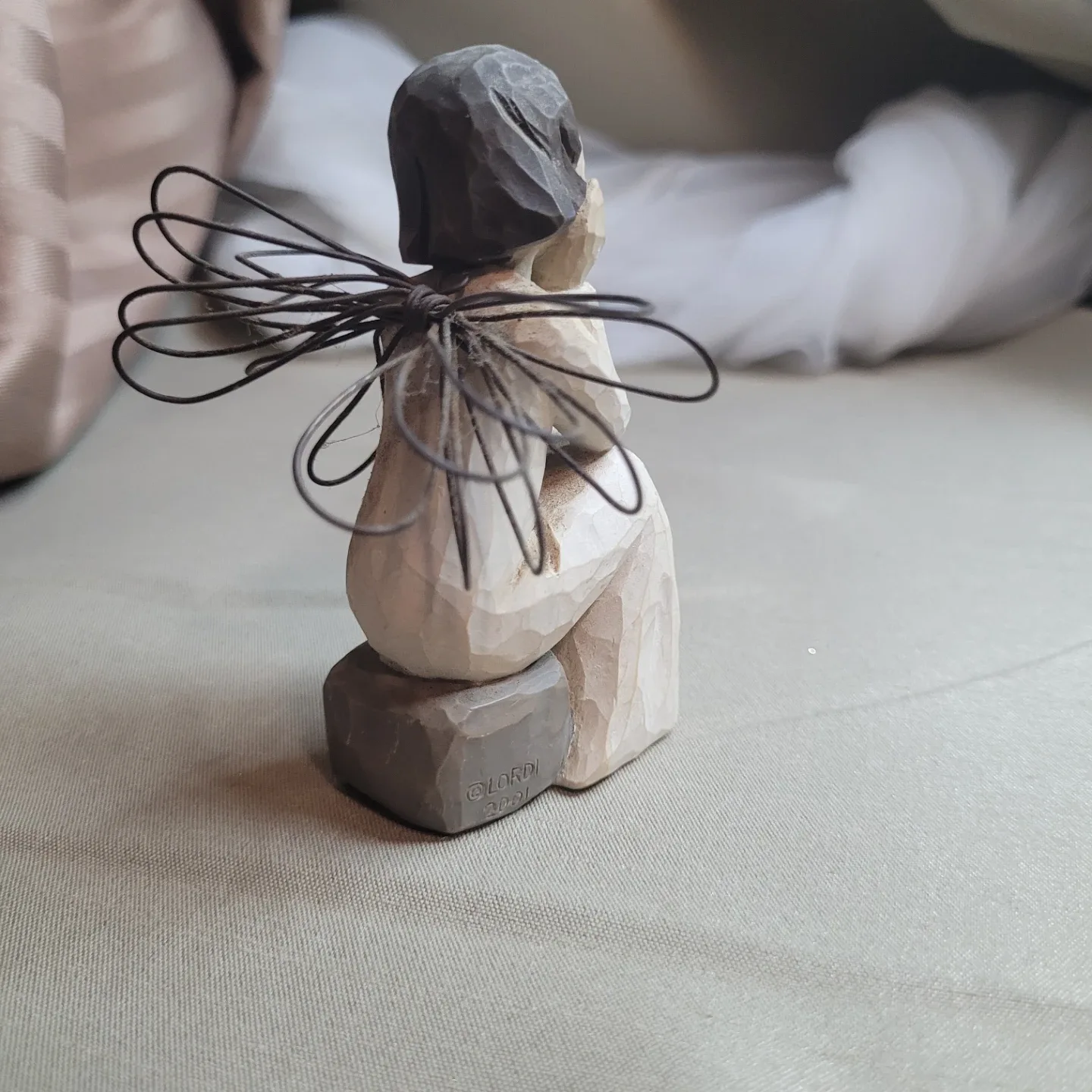 3 1/2" Willow Tree “Angel of Caring“ Figurine image indicator(3)