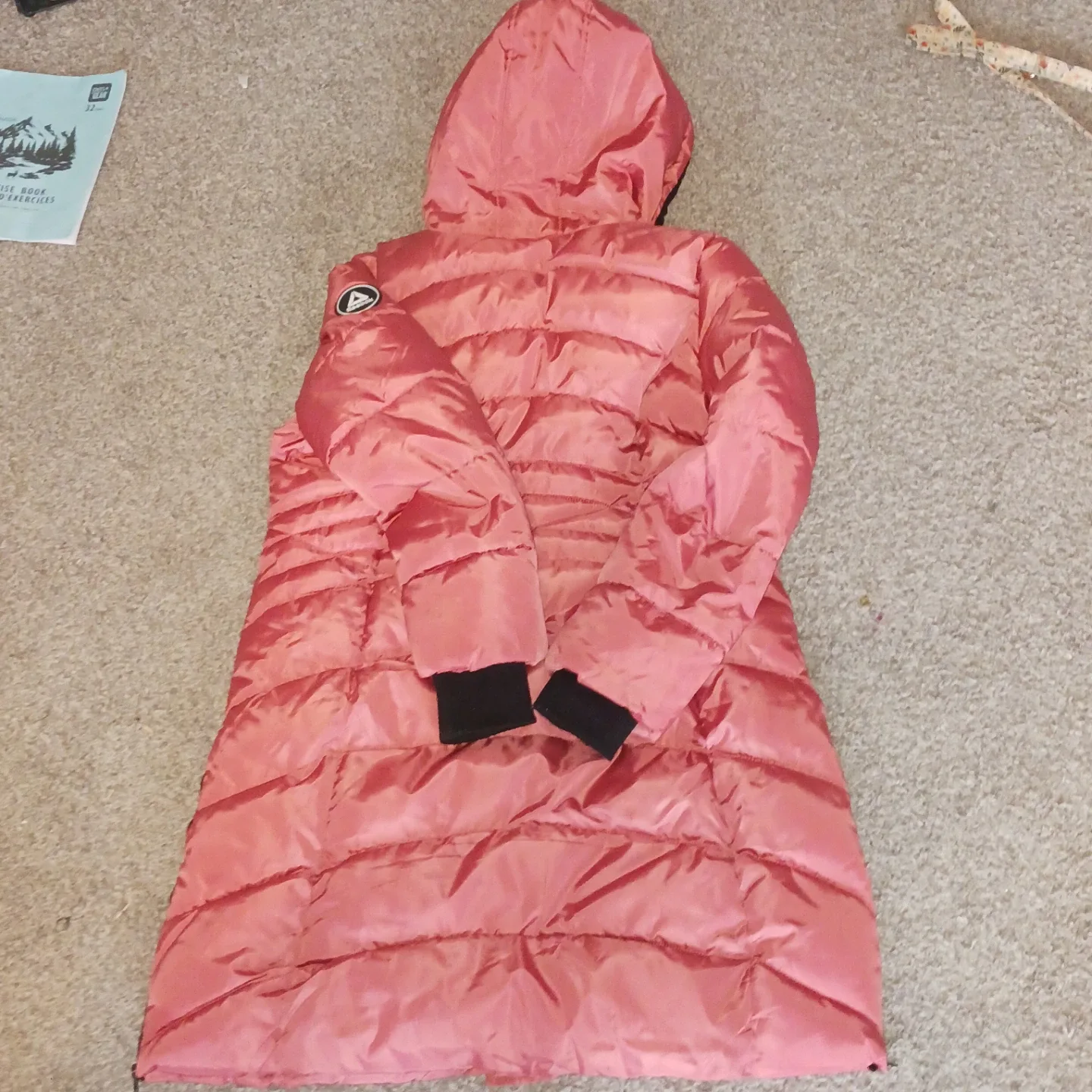 Reebok Puffer Jacket - Size L image indicator(4)