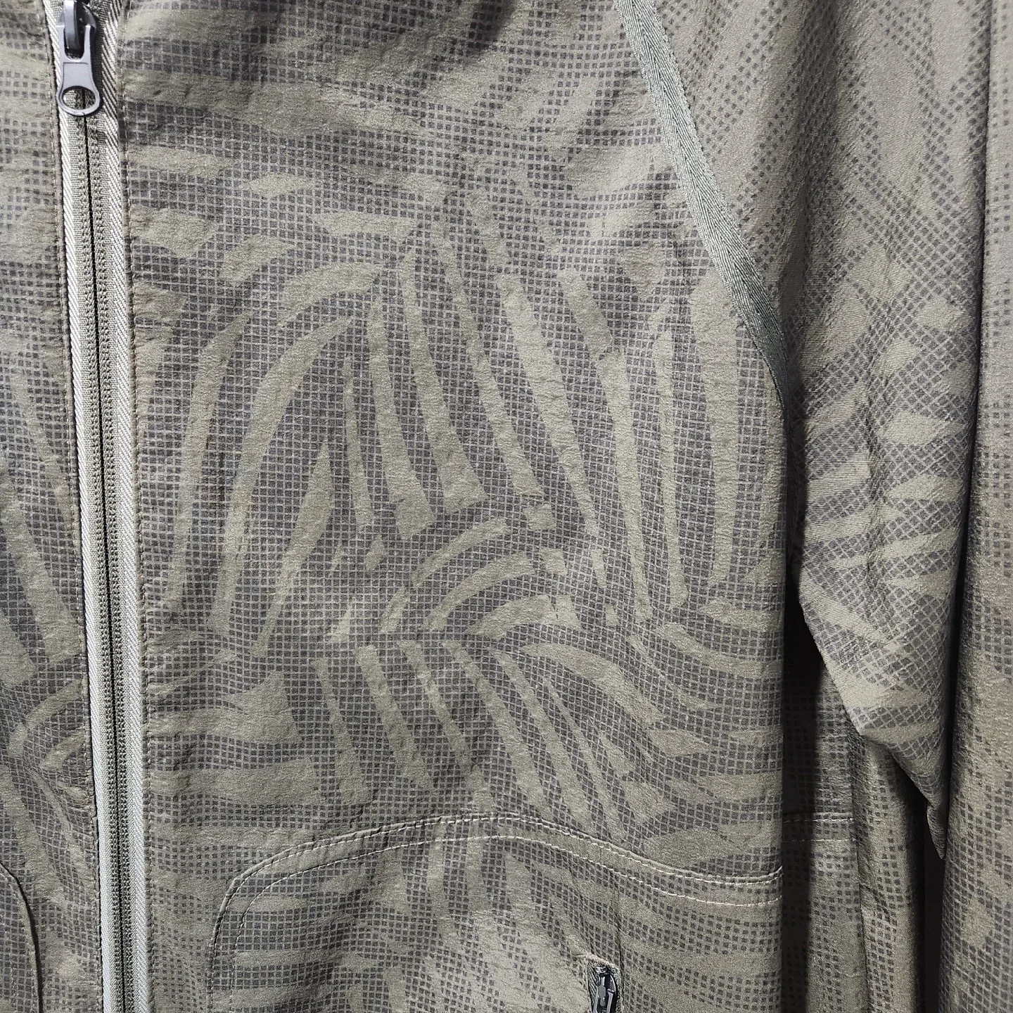 Old Navy Men's Green Bomber Jacket image indicator(3)