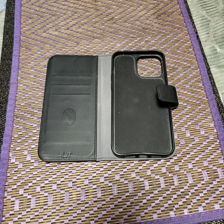 UOT iPhone 13 Pro Max Wallet Case - Black image indicator(2)