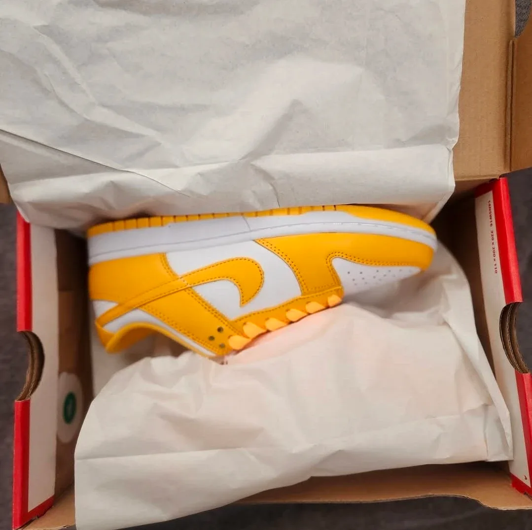 Nike Dunk Low 'Laser Orange' - Size 6,7,8 image indicator(3)