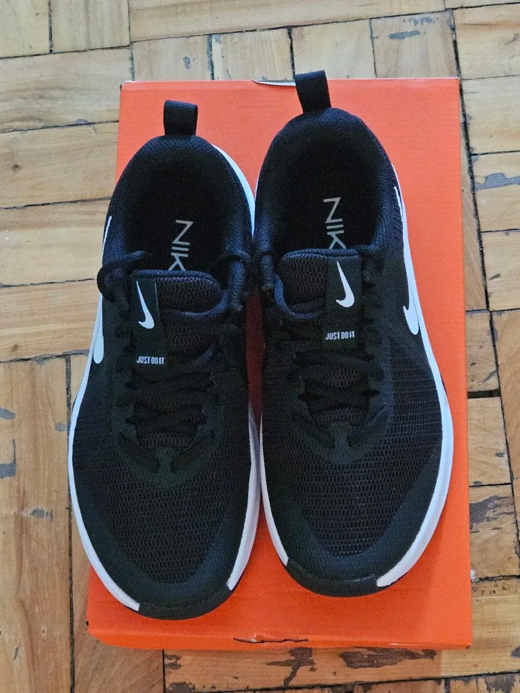 BNIB)Nike MC Trainer 3 Size 7.5US Women's Shoes