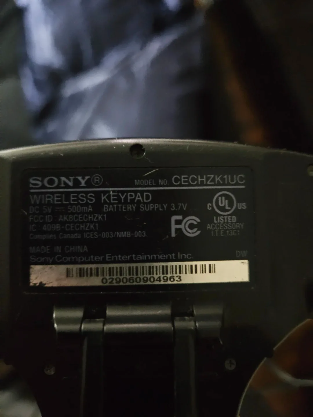 Playstation 3 Wireless keypad & Dual Controller Charger Dock image indicator(4)