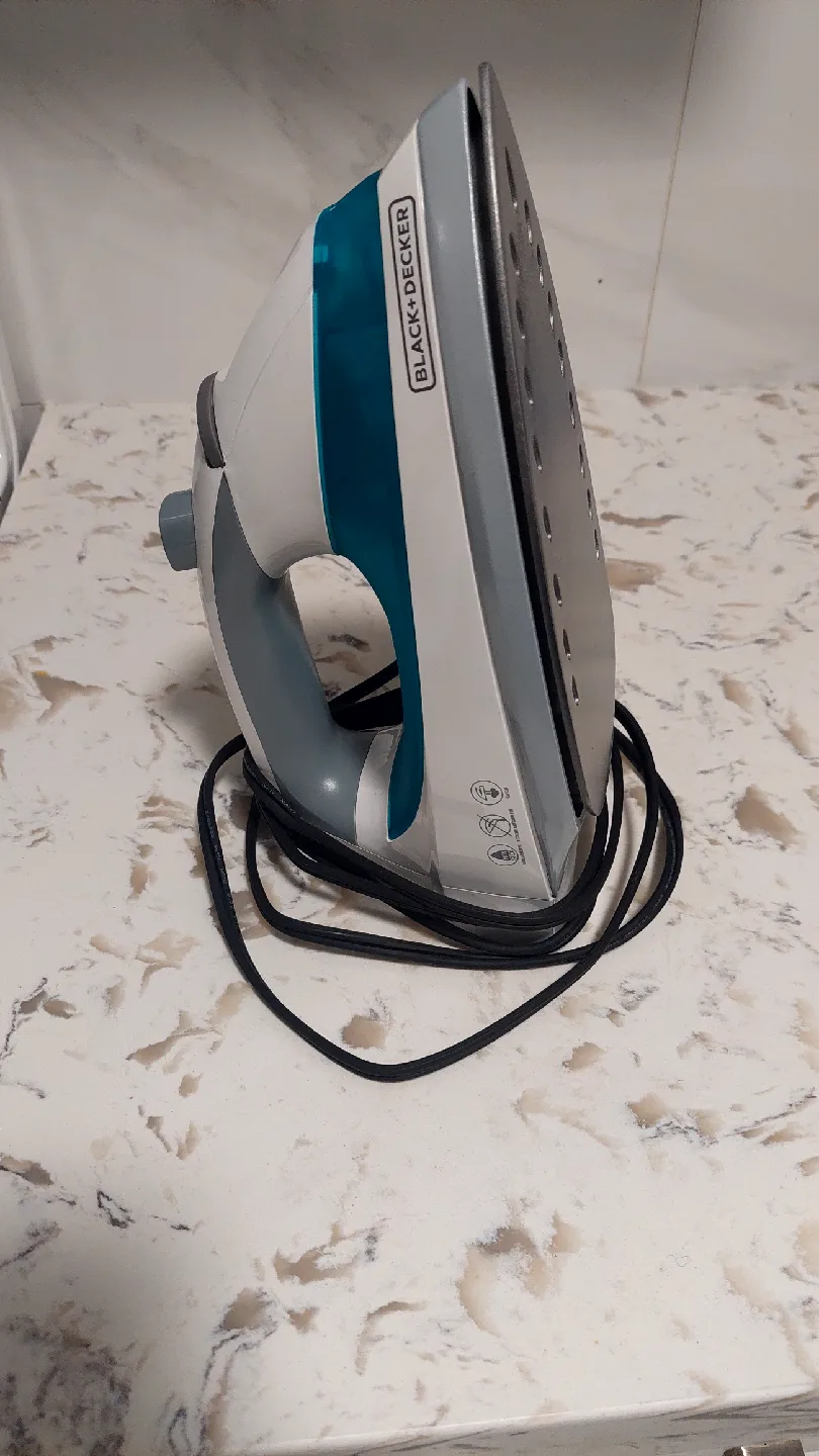 Black+Decker Steam Iron - White & Blue image indicator(4)