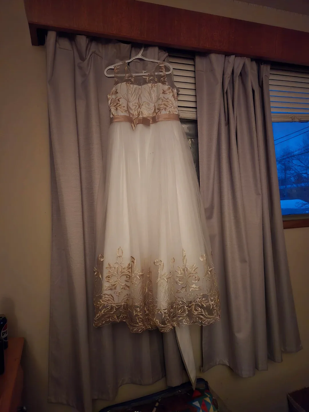 Girl's Dress - White & Gold image indicator(2)