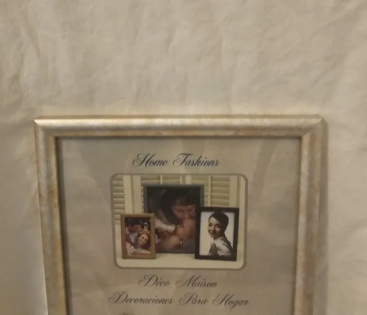 Multi-Coloured Home Fashions 8x10 inch Picture Frame image indicator(2)