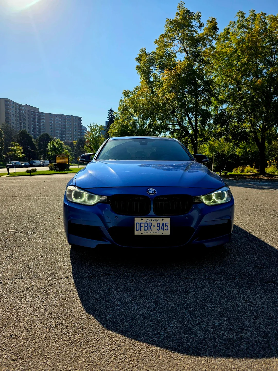 BMW 335i xDrive M package  Series Sedan - Blue image indicator(6)