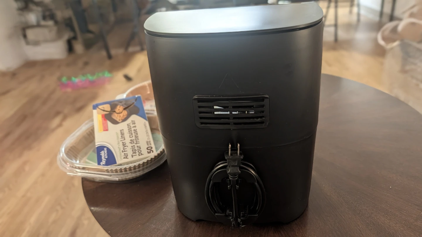 Gourmia Air Fryer – $30 CAD (OBO) - photo 2
