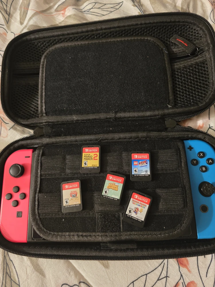 Nintendo Switch with 5 Games and Case - photo 3