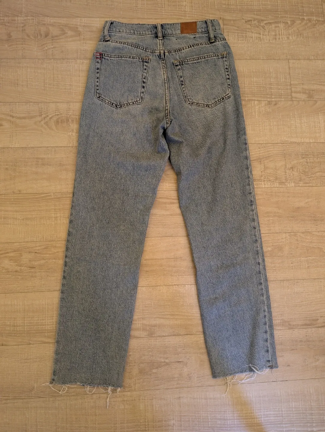 BDG Urban Outfitters Slim Straight Jeans - Size 25 image indicator(4)
