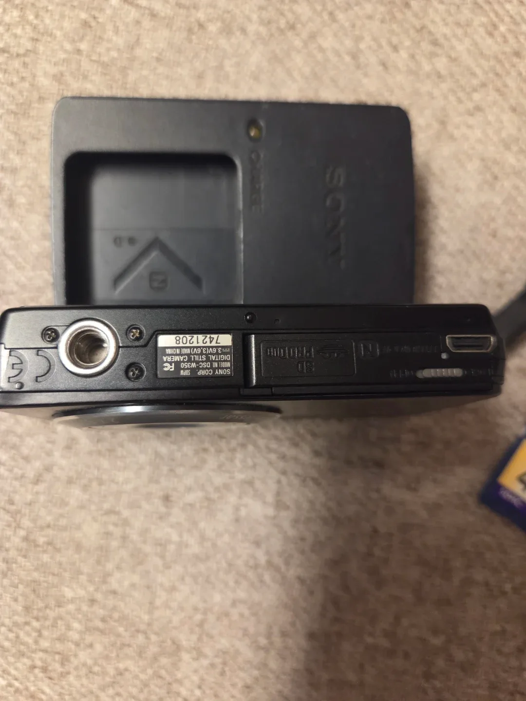 Sony Cyber-shot DSC-W350 14.1MP Digital Camera image indicator(5)