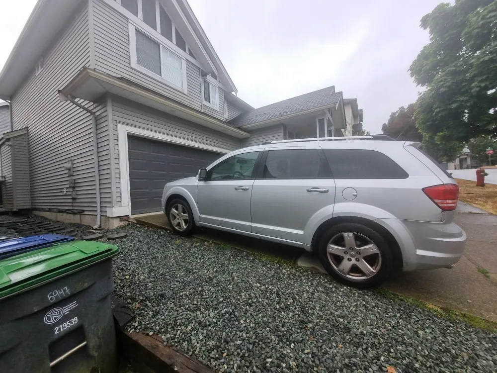 Silver Dodge Journey image indicator(4)