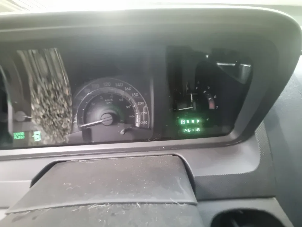 Silver Dodge Journey image indicator(6)