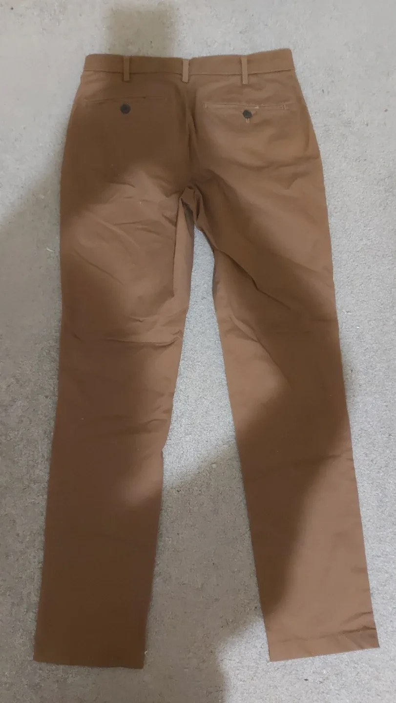 New Uniqlo Slim Fit Chino Pants 29x34 image indicator(5)
