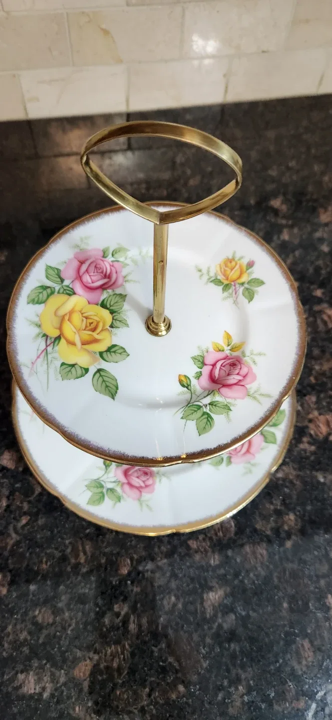Vintage Floral Two-Tier Cake Stand image indicator(2)