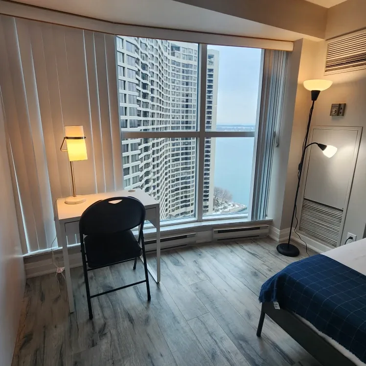 Downtown Room Harbourfront  December 1st image indicator(3)