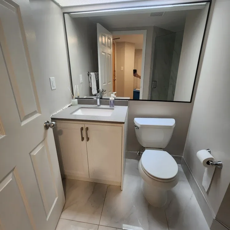 Downtown Room Harbourfront  December 1st image indicator(9)