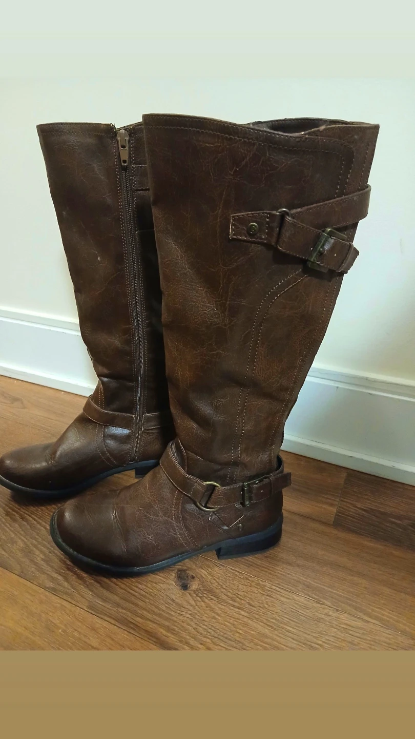 Brown Knee-High Boots - photo 4