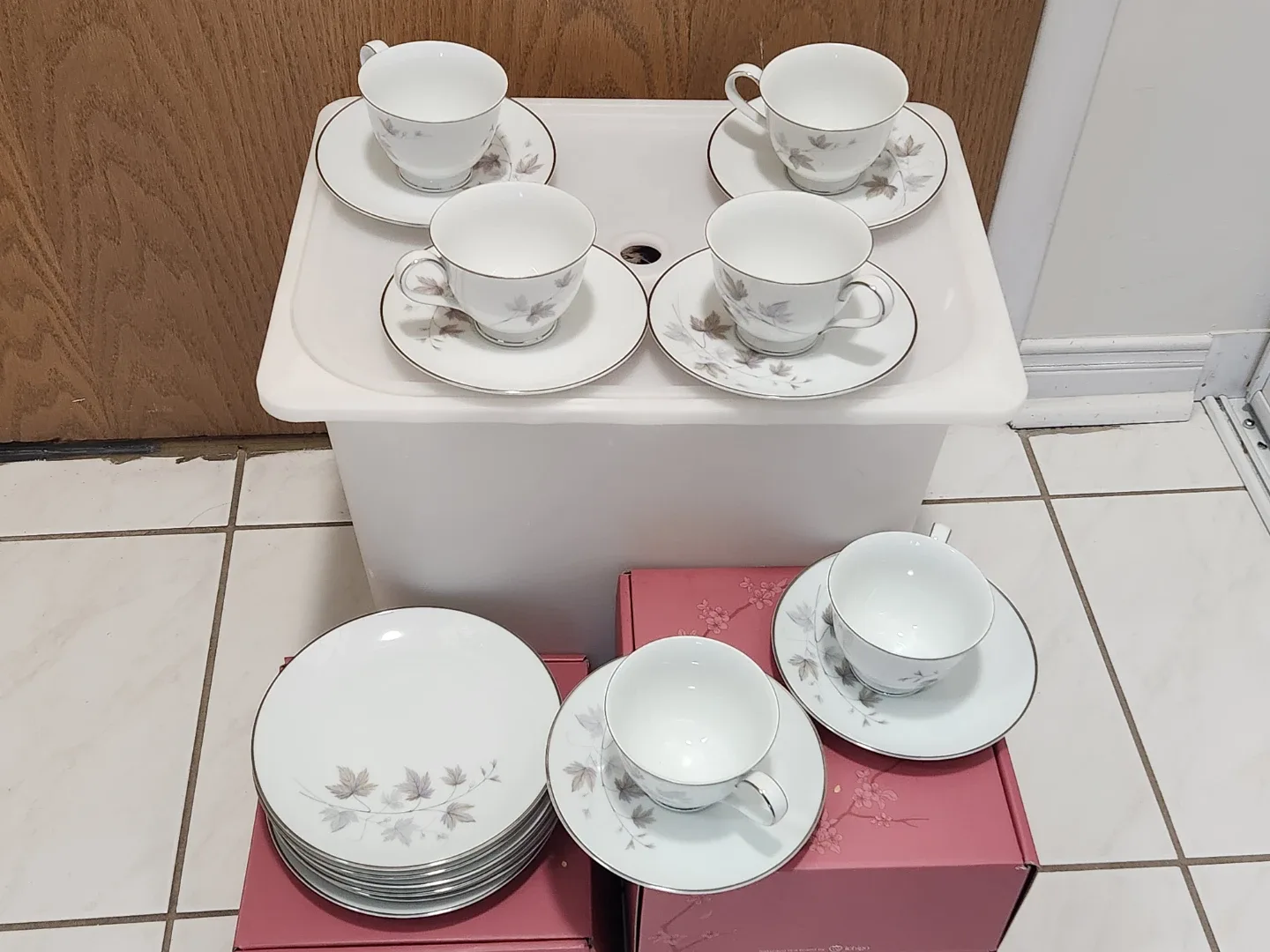 Noritake Autumn Story Tea Cup & Saucer Set thumbnail