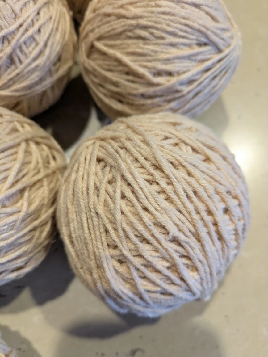 Lot of Beige Yarn Balls - 650g - photo 2
