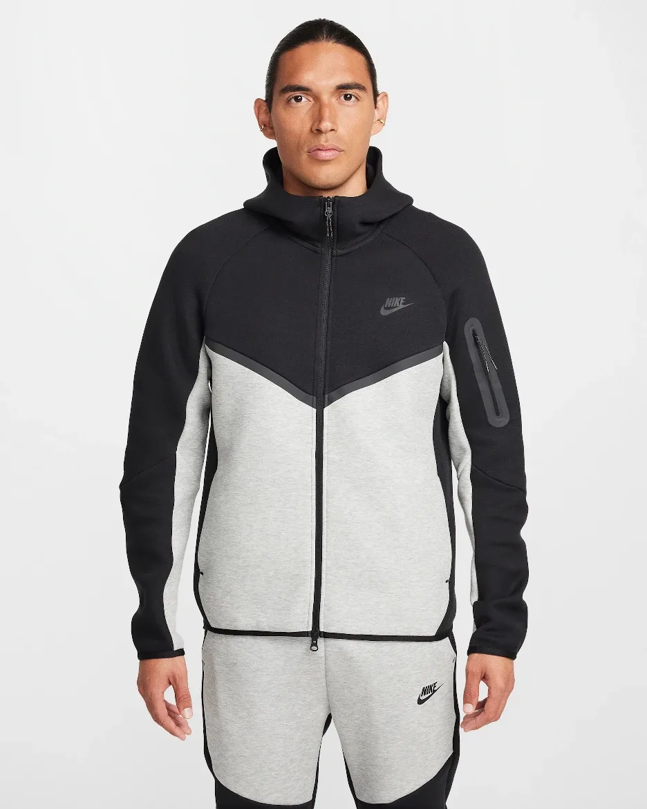 Nike Tech Fleece Hoodie image indicator(3)
