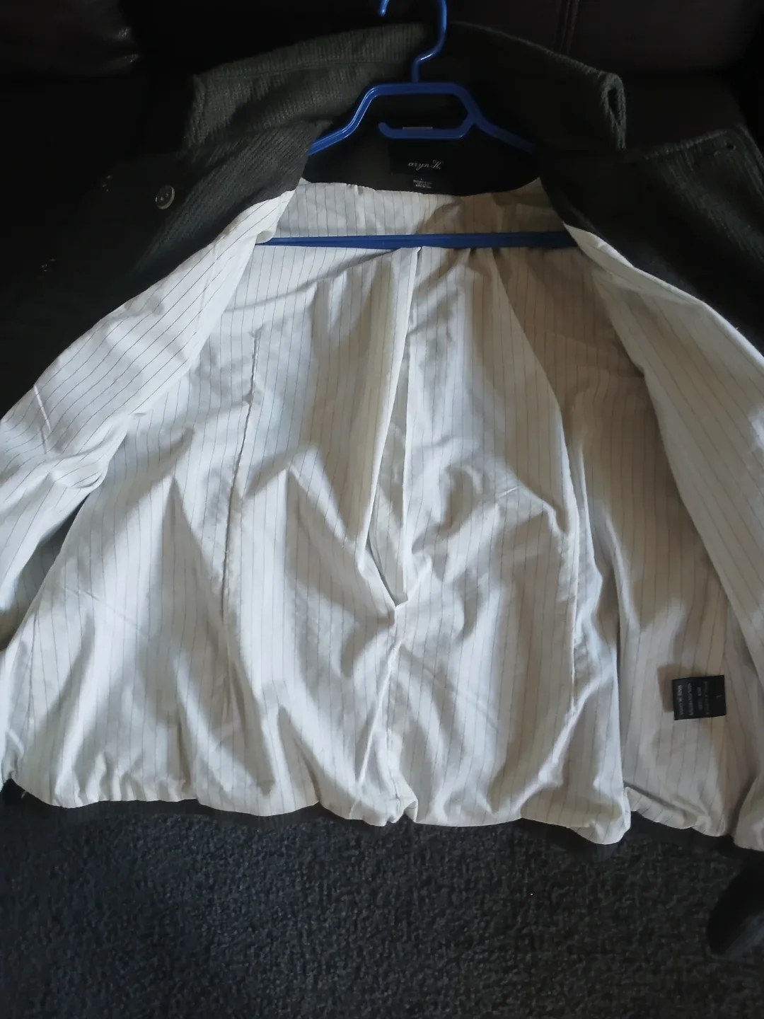 Woman's K. Military Style Jacket - Size L image indicator(2)