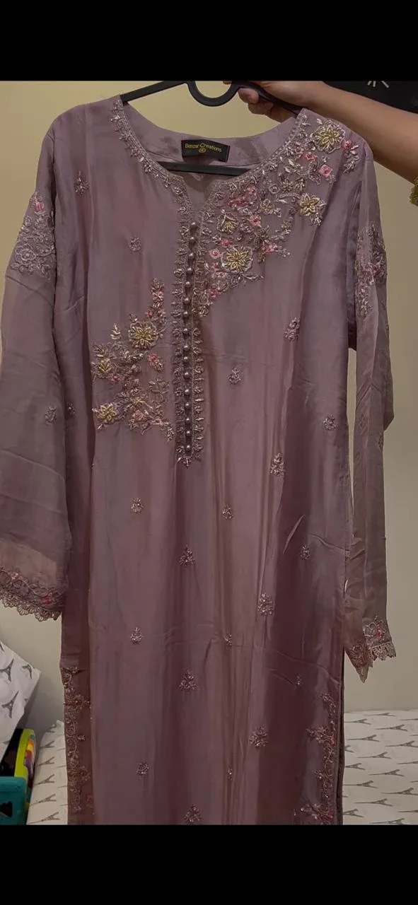 Beautiful 3 pcs chiffon suit image indicator(3)