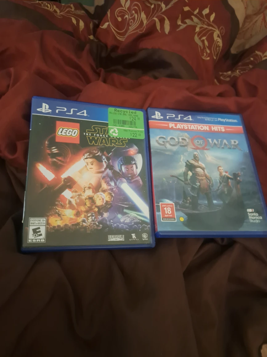 PlayStation 4 Console with 2 Controllers - photo 2