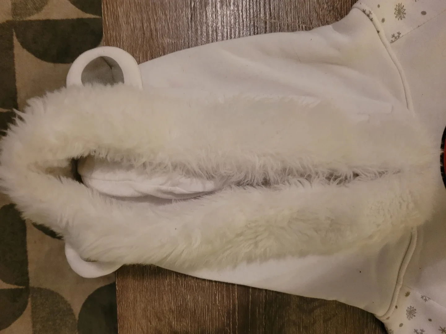 Bluemotes L/G White Christmas Bear Hoodie & Mittens image indicator(3)