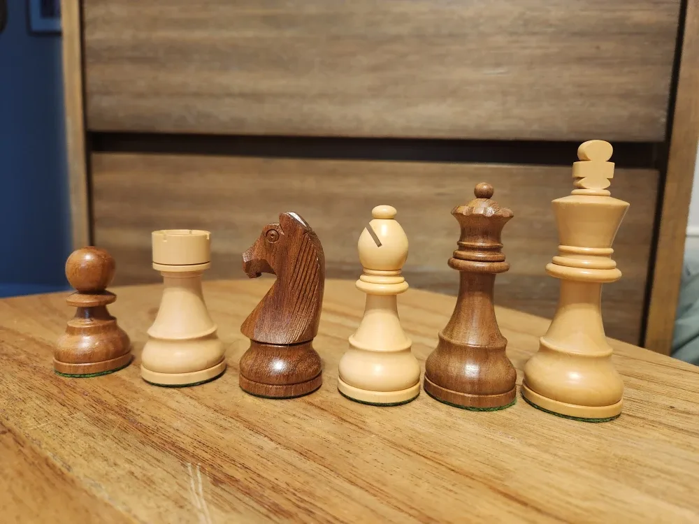 Wooden Chess Pieces